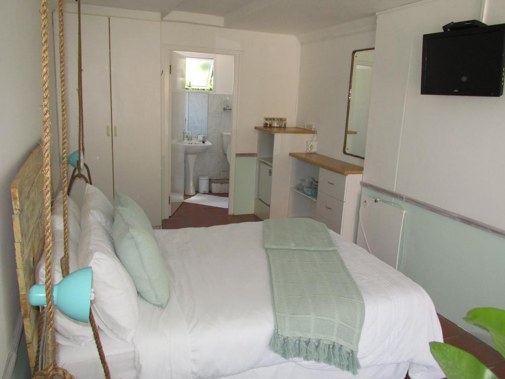 Due South Guest House Langebaan Exterior photo